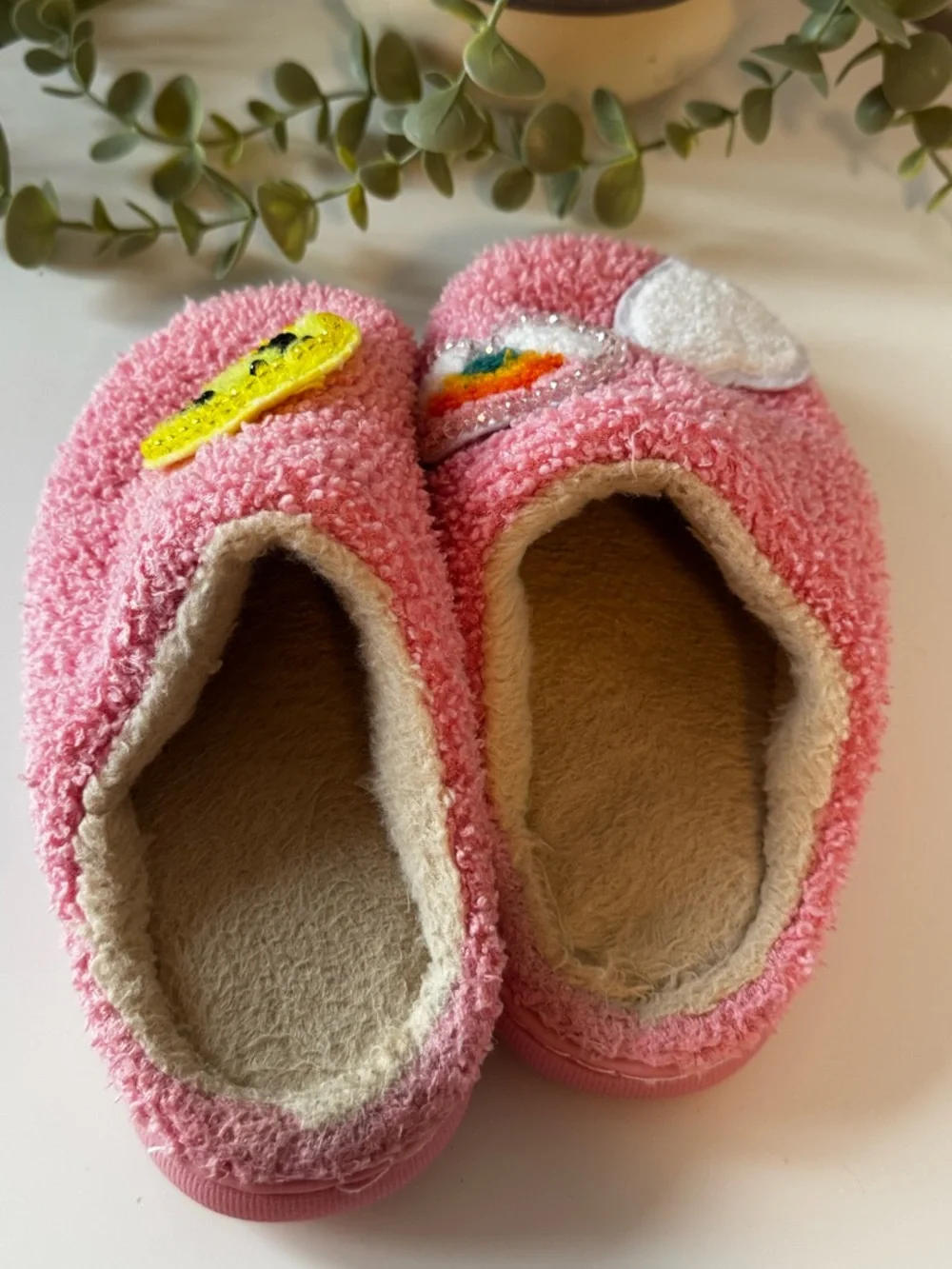 kids pink fuzzy slippers smiley face rainbow heart cozy house shoes size 12/13